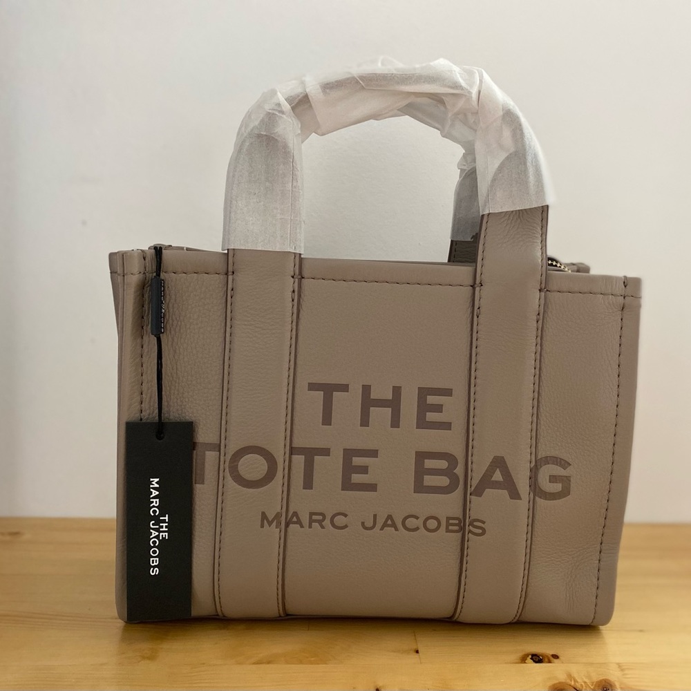 MARC JACOBS MINI TOTE BAG IN CEMENT